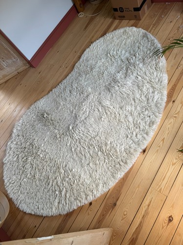 Large organic shape shaggy - shape,