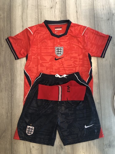 England kids away world - england,