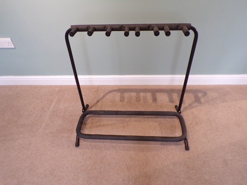 Guitar rack for guitars - rack,