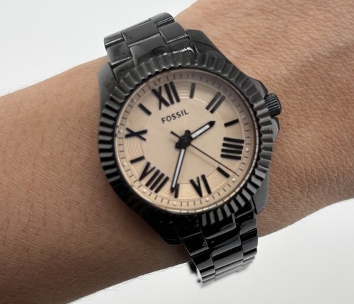 Women fossil wrist watch - wrist,