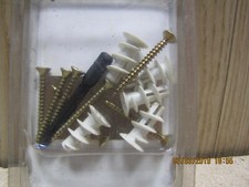 pack of Molly plasterboard wall spirals with screws and hole starter 6pk