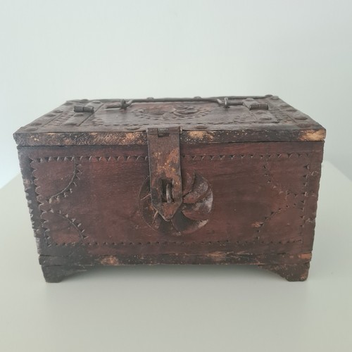Vintage primitive wooden - vintage,