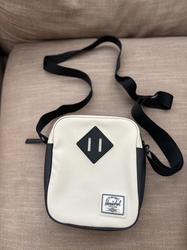 Herschel supply small - co,