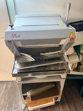 JAC Pico Bread Slicer