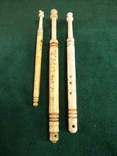 Lovely antique bovine bone - ,