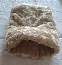 Gorgeous Rosette Wool Hand Muff Warmer Great Condition Vintage Antique Gloves 