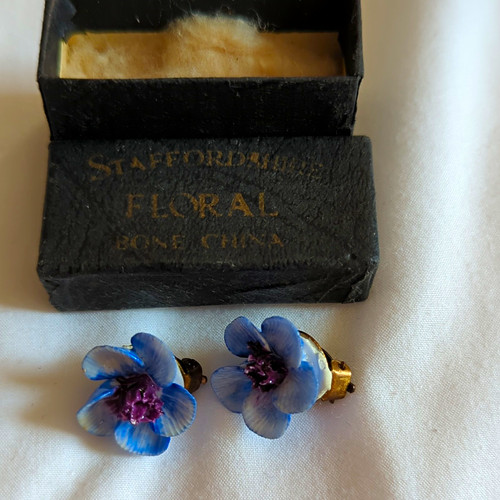 Vintage blue purple enamel - &,