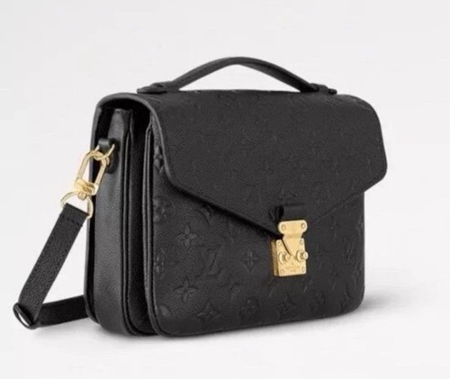 Louis vuitton black pochette - louis,