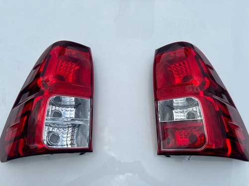 Pair rear light lens hilux - light,