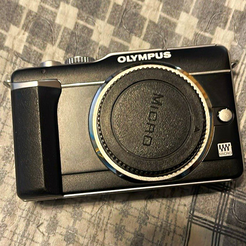 Olympus pen mirrorless - pen, e-p2