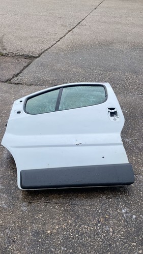 2005 renault traffic front - 2005,