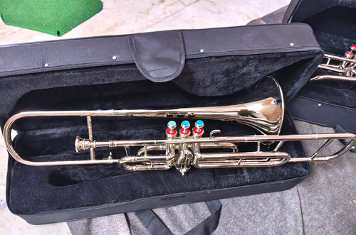 Trombone valve made - ,