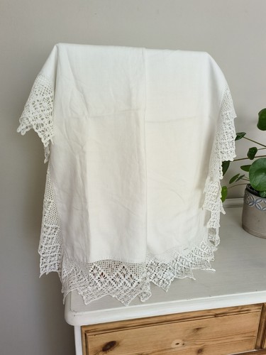 Pair white vtg lace - of,