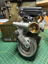 WW2 Vickers MG Dial Sight mk2* (Aust) aux level, metal box and leather strap