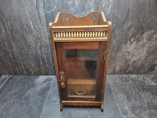 ANTIQUE EDWARDIAN DECORATIVE SMALL TABLE TOP OAK SMOKING CABINET