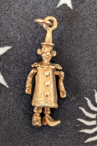 Happy moveable clown 9ct gold - clown,