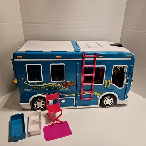 Breyer horse trailer - horse,