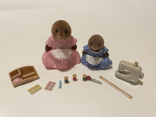 Sylvanian families sewing with - families,