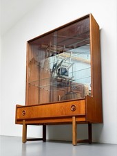 TURNIDGE TEAK BOOKCASE DISPLAY