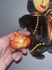 Rare Walt Disney World 2005 Winnie The Pooh Halloween Special Beanie Plush Toy