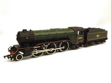 *Split Chassis* Bachmann 31-552 BR V2 Class 60964 Green OO Boxed Y988