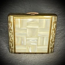 Powder compact 1950s art - compact,