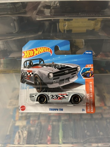 Hot wheels triumph tr6 - hot,