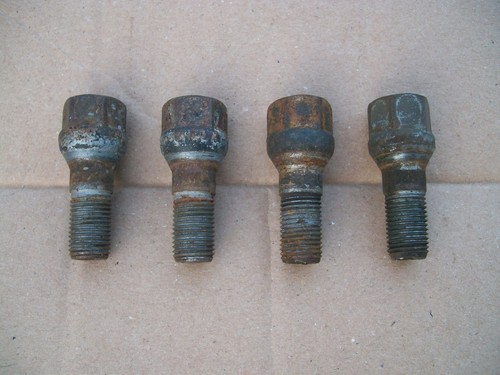 Peugeot 206 steel wheel - peugeot, bolts