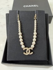 Chanel pearl and - chanel, cc