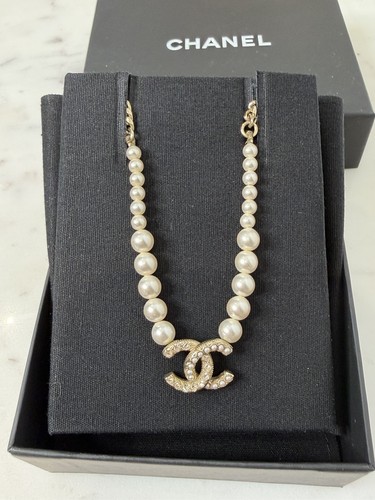 Chanel pearl and crystal - crystal, cc