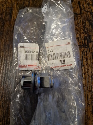 Genuine toyota wheel - nut, 6.5j
