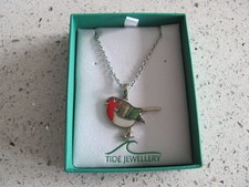 ROBIN NECKLACE/ PENDANT MOTHER OF PEARL AND PAUA SHELL BOXED 