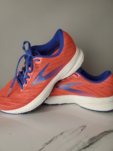 Brooks womens launch size 5 - launch,
