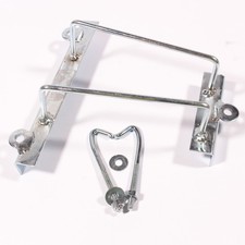 884789M92 BATTERY RETAINING