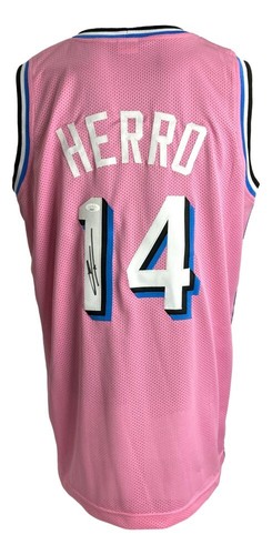 Tyler herro heat signed pink - heat,