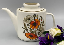 J&G Meakin Poppy - 2 Pint Vintage Teapot.