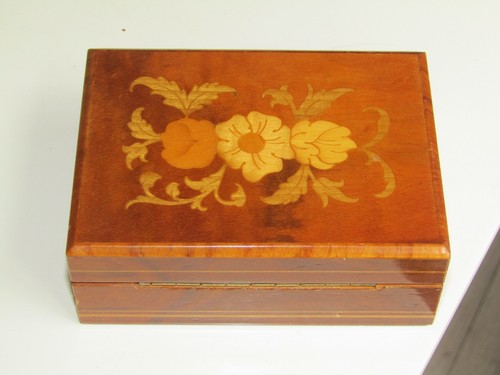 Vintage sorrento wooden inlaid - vintage,