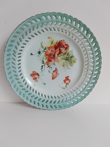 Vintage green ribbon - ribbon, plate