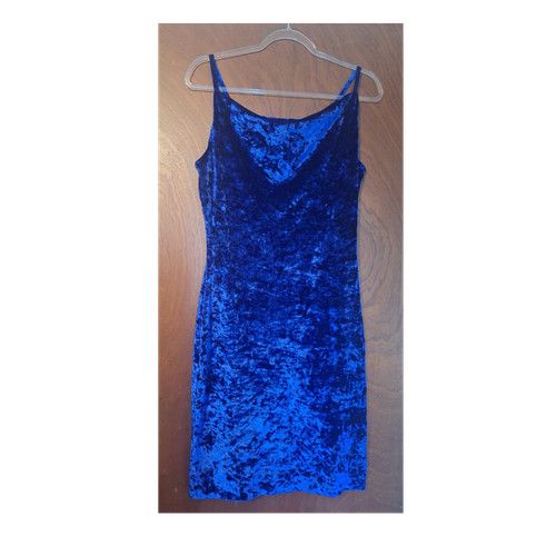 Amaranto blue velvet neck - blue, v-neck