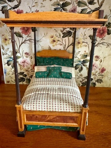 Vintage miniature dollhouse - miniature,