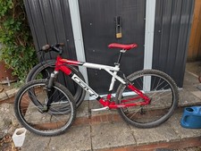 GT BACKWOODS MED CLASSIC MOUNTAIN BIKE