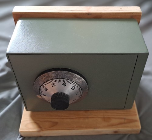 Chubb manifoil keybox with - with, pir
