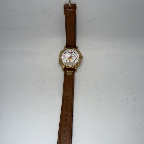 Mickey mouse watch lorus - mickey,