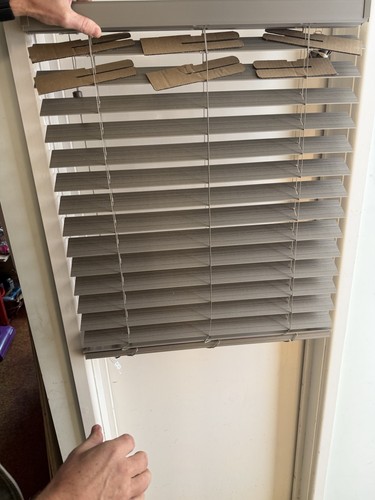 Venetian blind - venetian,