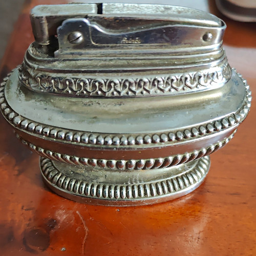 Prince metal table cigarette - metal,
