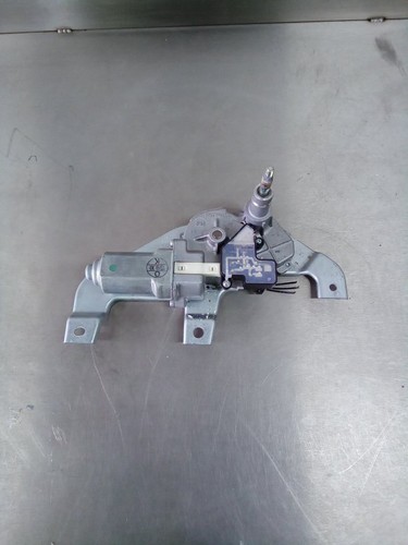 Suzuki sx4 cross wiper motor - wiper,