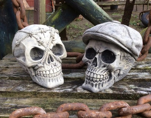 Stone garden pair skulls - stone, of