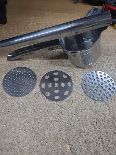 Stainless steel potato ricer - stainless,