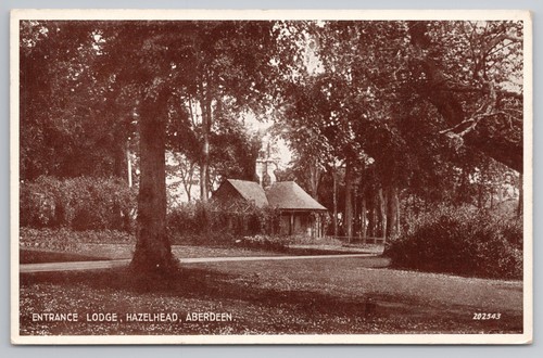 Entrance lodge hazelhead - entrance,