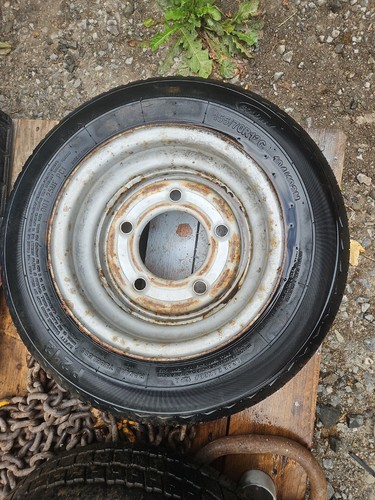 Trailer wheel and tyre - trailer,